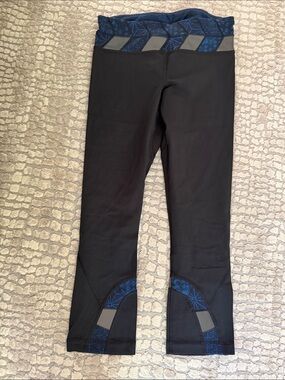 lululemon athletica Black Leggings with Blue Pattern Waist and Ankle Panels